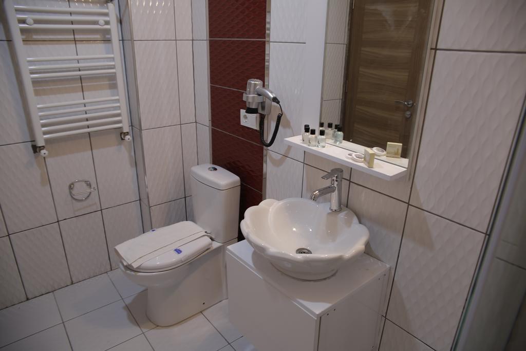 Grand Dedem Hotel Istanbul Bagian luar foto